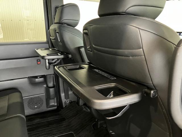 ステップワゴン e:HEVスパーダ ホンダセンシング 11.4インチホンダコネクトナビ 8人乗り 前後ドラレコ ブラインドスポット アルミホイール デュアルエアコン フルオートエアコン ESC シートヒータ キーフリー イモビ ABS(28枚目)
