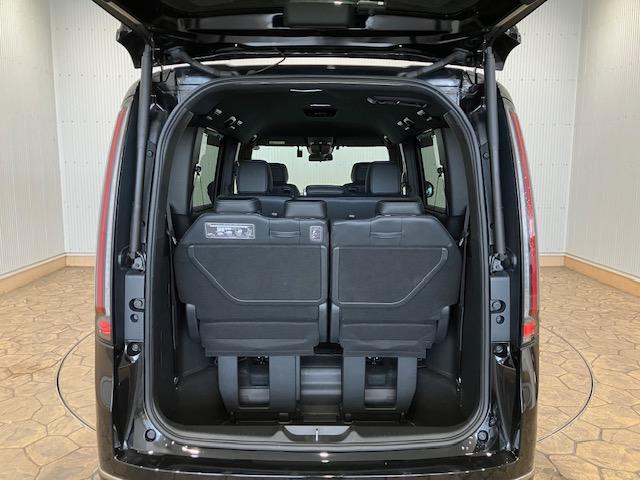 ステップワゴン e:HEVスパーダ ホンダセンシング 11.4インチホンダコネクトナビ 8人乗り 前後ドラレコ ブラインドスポット アルミホイール デュアルエアコン フルオートエアコン ESC シートヒータ キーフリー イモビ ABS(32枚目)