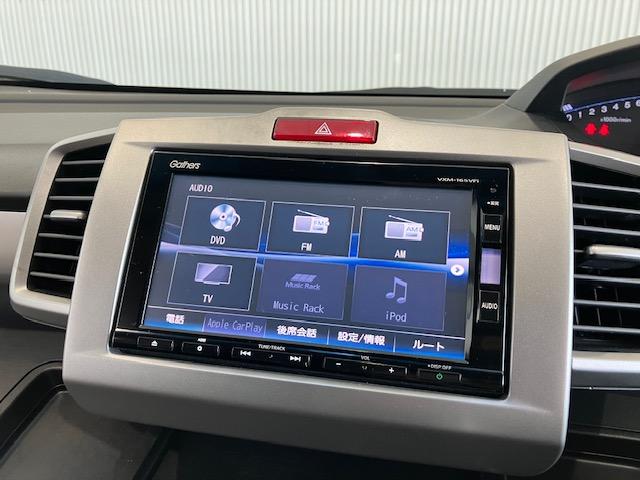 フリード Gプレミアムエディション メモリーナビ リア席モニター 前後ドラレコ クルーズコントロール ETC Bluetooth対応 フルセグTV 地デジTV 盗難防止 VSA Bカメラ オートクルーズ キーレスキー パワステ AAC(5枚目)