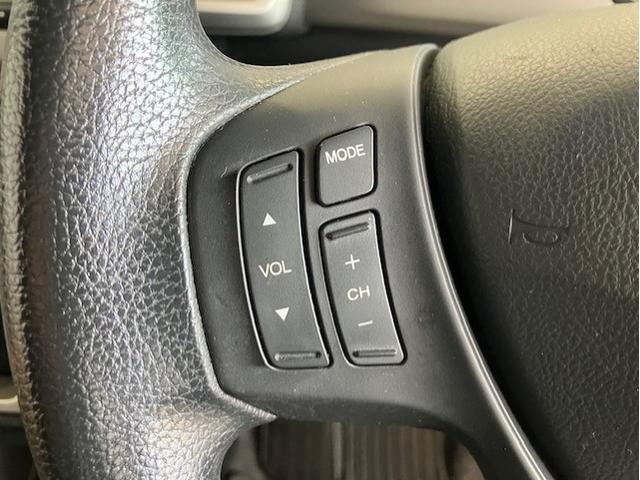 フリード Gプレミアムエディション メモリーナビ リア席モニター 前後ドラレコ クルーズコントロール ETC Bluetooth対応 フルセグTV 地デジTV 盗難防止 VSA Bカメラ オートクルーズ キーレスキー パワステ AAC(11枚目)