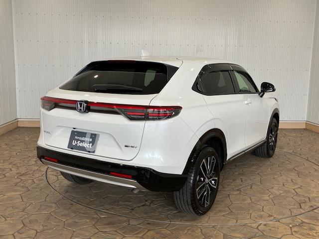 ヴェゼル e:HEVZ ホンダセンシング ホンダコネクトディスプレイ ブラインドスポット マルチビューカメラ 後退出庫サポート 衝突回避支援ブレーキ機能 パノラミックビューモニター スマキ Pトランク フルオートエアコン(4枚目)