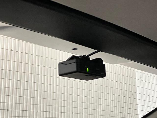 ヴェゼル e:HEVZ ホンダセンシング ホンダコネクトディスプレイ ブラインドスポット マルチビューカメラ 後退出庫サポート 衝突回避支援ブレーキ機能 パノラミックビューモニター スマキ Pトランク フルオートエアコン(8枚目)