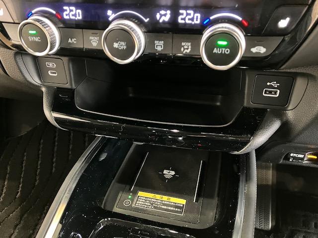 ヴェゼル e:HEVZ ホンダセンシング ホンダコネクトディスプレイ ブラインドスポット マルチビューカメラ 後退出庫サポート 衝突回避支援ブレーキ機能 パノラミックビューモニター スマキ Pトランク フルオートエアコン(10枚目)