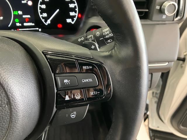 ヴェゼル e:HEVZ ホンダセンシング ホンダコネクトディスプレイ ブラインドスポット マルチビューカメラ 後退出庫サポート 衝突回避支援ブレーキ機能 パノラミックビューモニター スマキ Pトランク フルオートエアコン(14枚目)