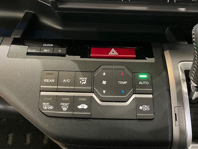 ステップワゴンスパーダ Ｚクールスピリット　メモリーナビ　両側電動スライドドア　ＥＴＣ　パドルシフト　アルミホイール　ディスチャージヘッドライト　バックカメ　ダブルエアコン　キーフリー　ナビＴＶ　横滑防止　ＤＶＤ視聴可能　フルオートエアコン（17枚目）