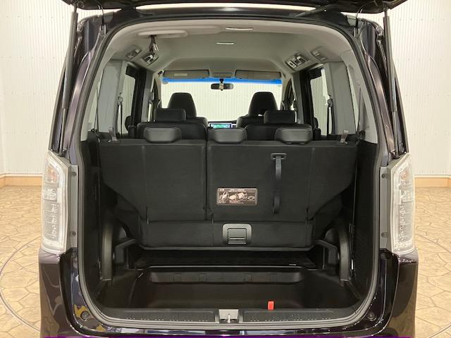 ステップワゴンスパーダ Ｚクールスピリット　メモリーナビ　両側電動スライドドア　ＥＴＣ　パドルシフト　アルミホイール　ディスチャージヘッドライト　バックカメ　ダブルエアコン　キーフリー　ナビＴＶ　横滑防止　ＤＶＤ視聴可能　フルオートエアコン（25枚目）