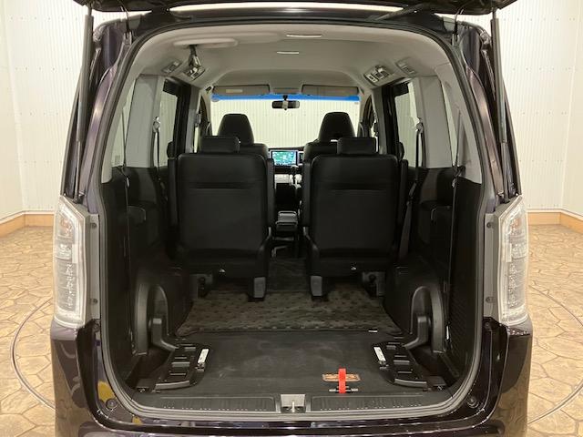 ステップワゴンスパーダ Ｚクールスピリット　メモリーナビ　両側電動スライドドア　ＥＴＣ　パドルシフト　アルミホイール　ディスチャージヘッドライト　バックカメ　ダブルエアコン　キーフリー　ナビＴＶ　横滑防止　ＤＶＤ視聴可能　フルオートエアコン（26枚目）