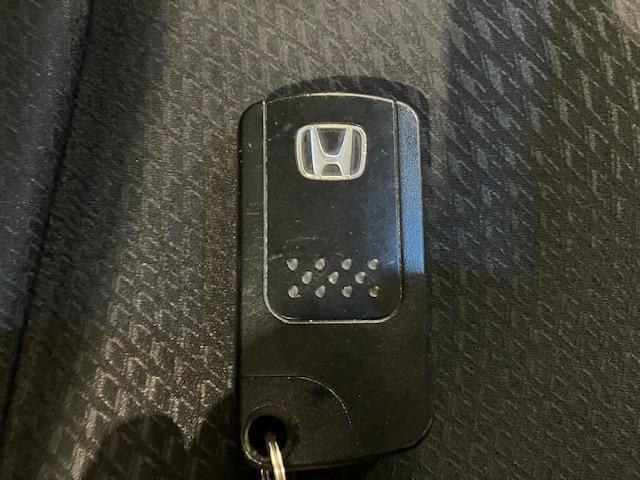 ステップワゴンスパーダ Ｚクールスピリット　メモリーナビ　両側電動スライドドア　ＥＴＣ　パドルシフト　アルミホイール　ディスチャージヘッドライト　バックカメ　ダブルエアコン　キーフリー　ナビＴＶ　横滑防止　ＤＶＤ視聴可能　フルオートエアコン（27枚目）