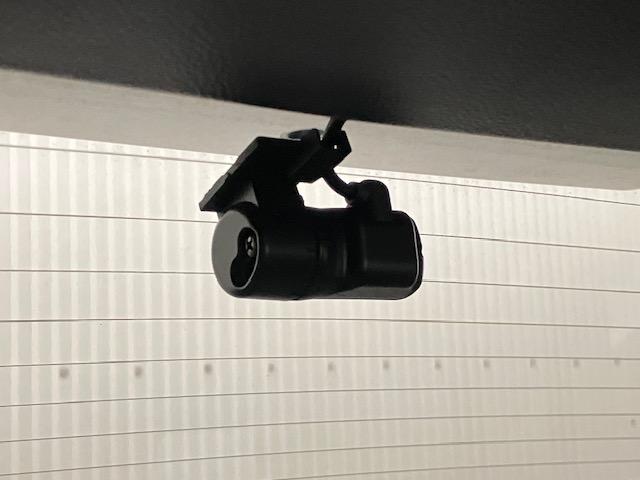 ヴェゼル ｅ：ＨＥＶＺ　ホンダセンシング　無限スタイリングセット　ホンダコネクトディスプレイ　ブラインドスポットインフォメーション　後退出庫サポート　前後ドラレコ　電動リアゲート　衝突回避支援ブレーキ機能　スマキ　Ｄレコ（7枚目）