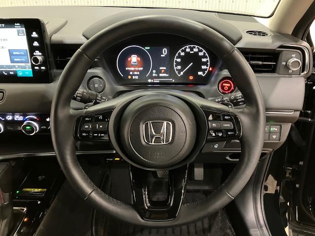 ヴェゼル ｅ：ＨＥＶＺ　ホンダセンシング　無限スタイリングセット　ホンダコネクトディスプレイ　ブラインドスポットインフォメーション　後退出庫サポート　前後ドラレコ　電動リアゲート　衝突回避支援ブレーキ機能　スマキ　Ｄレコ（9枚目）