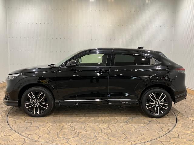 ヴェゼル ｅ：ＨＥＶＺ　ホンダセンシング　無限スタイリングセット　ホンダコネクトディスプレイ　ブラインドスポットインフォメーション　後退出庫サポート　前後ドラレコ　電動リアゲート　衝突回避支援ブレーキ機能　スマキ　Ｄレコ（12枚目）