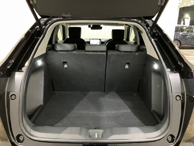 ヴェゼル ｅ：ＨＥＶＺ　ホンダセンシング　無限スタイリングセット　ホンダコネクトディスプレイ　ブラインドスポットインフォメーション　後退出庫サポート　前後ドラレコ　電動リアゲート　衝突回避支援ブレーキ機能　スマキ　Ｄレコ（28枚目）