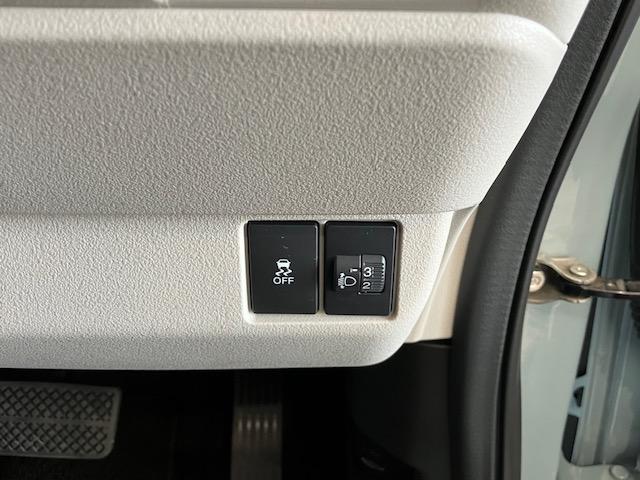 Ｎ－ＢＯＸ ファッションスタイル　ホンダセンシング　ディスプレイオーディオ　リア両側両側パワースライドドア　Ｂｌｕｅｔｏｏｔｈ対応　ＡＭ／ＦＭチューナー　盗難防止装置　スマートキ　ＵＳＢポート　ＬＥＤランプ　ＥＴＣ　バックモニター（19枚目）