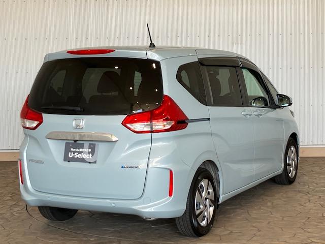 フリードハイブリッド ハイブリッド・G 6人乗り メモリーナビ 両側PSドア ドラレコ ホンダセンシング 両電動ドア クルコン スマキー パワーステアリング LEDライト フルセグTV ETC付 フルオートエアコン Bカメラ シートH(4枚目)