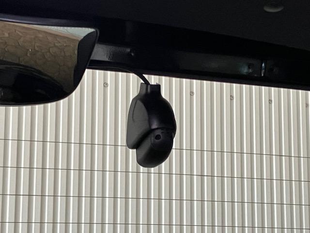 Ｎ－ＢＯＸカスタム Ｇ・Ｌターボホンダセンシング　８インチプレミアムインターナビ　前後ドラレコ　いまコレ＋　新品フロアマット　パドルシフト　アルミホイール　フルセ　Ｂモニタ　Ｉストップ　セキュリティー　クルーズコントロール　ナビＴＶ　ＶＳＡ　ＰＷ（7枚目）