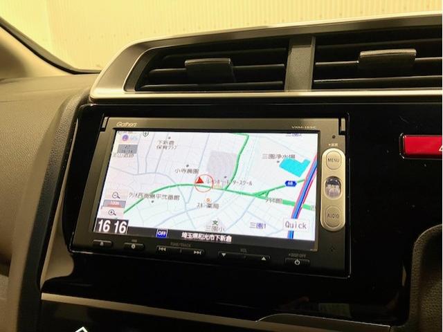 フィット １３Ｇ・Ｌパッケージ　メモリーナビ　前後ドラレコ　ＥＴＣ　ＣＤ再生対応　盗難警報装置　Ｂカメ　Ｓキー　フルオートエアコン　リモコンキー　サイドＳＲＳ　横滑り防止機能　エアバック　パワーウィンド　Ｗエアバッグ　ＡＢＳ（2枚目）