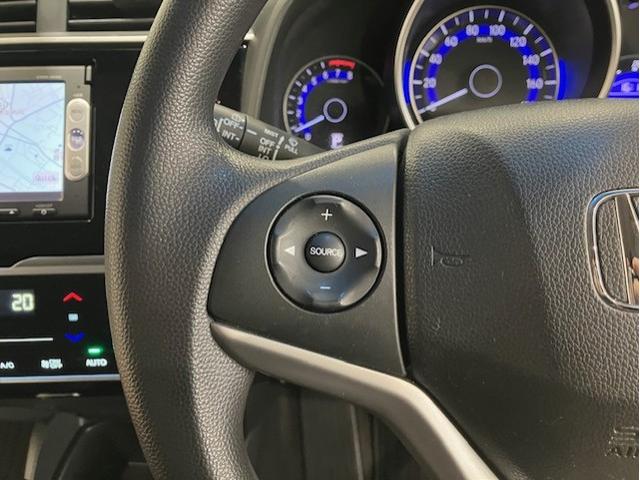 フィット １３Ｇ・Ｌパッケージ　メモリーナビ　前後ドラレコ　ＥＴＣ　ＣＤ再生対応　盗難警報装置　Ｂカメ　Ｓキー　フルオートエアコン　リモコンキー　サイドＳＲＳ　横滑り防止機能　エアバック　パワーウィンド　Ｗエアバッグ　ＡＢＳ（11枚目）