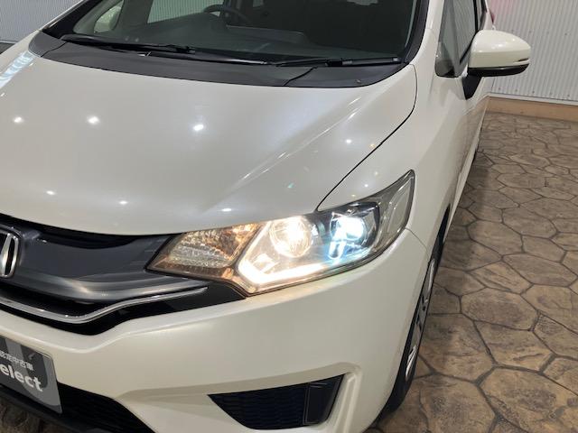 フィット １３Ｇ・Ｌパッケージ　メモリーナビ　前後ドラレコ　ＥＴＣ　ＣＤ再生対応　盗難警報装置　Ｂカメ　Ｓキー　フルオートエアコン　リモコンキー　サイドＳＲＳ　横滑り防止機能　エアバック　パワーウィンド　Ｗエアバッグ　ＡＢＳ（17枚目）