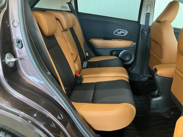 ヴェゼル ハイブリッドＺ・ホンダセンシング　８インチプレミアムインターナビ　前後ドラレコ　パドルシフト　ＥＴＣ　アルミホイール　レーダーサポート　Ｗエアコン　ＤＶＤ再生機能　横滑り防止システム　バックアイカメラ　盗難防止装置　フルセ　ナビ＆ＴＶ（25枚目）