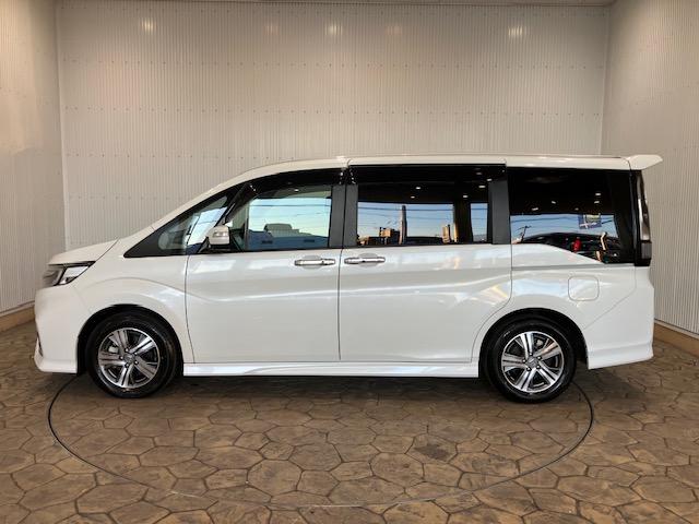 ステップワゴンスパーダ ｅ：ＨＥＶスパーダＧ・ＥＸホンダセンシング　１０インチプレミアムインターナビ　前後ドラレコ　ＥＴＣ　アルミホイール　Ｗエアコン　Ｂｌｕｅｔｏｏｔｈ対応　エアバック　地デジ　クルコン　サイドエアバッグ　シ－トヒ－タ－　衝突軽減システム　スマキー（13枚目）