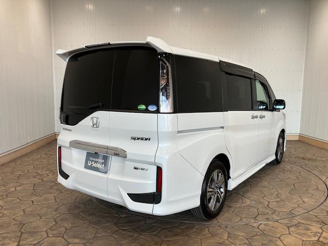 ステップワゴンスパーダ ｅ：ＨＥＶスパーダＧ・ＥＸホンダセンシング　１０インチプレミアムインターナビ　前後ドラレコ　ＥＴＣ　アルミホイール　Ｗエアコン　Ｂｌｕｅｔｏｏｔｈ対応　エアバック　地デジ　クルコン　サイドエアバッグ　シ－トヒ－タ－　衝突軽減システム　スマキー（16枚目）