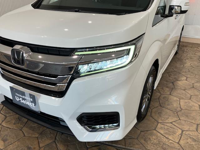 ステップワゴンスパーダ ｅ：ＨＥＶスパーダＧ・ＥＸホンダセンシング　１０インチプレミアムインターナビ　前後ドラレコ　ＥＴＣ　アルミホイール　Ｗエアコン　Ｂｌｕｅｔｏｏｔｈ対応　エアバック　地デジ　クルコン　サイドエアバッグ　シ－トヒ－タ－　衝突軽減システム　スマキー（19枚目）