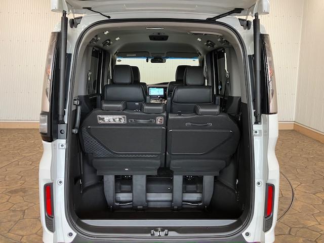 ステップワゴンスパーダ ｅ：ＨＥＶスパーダＧ・ＥＸホンダセンシング　１０インチプレミアムインターナビ　前後ドラレコ　ＥＴＣ　アルミホイール　Ｗエアコン　Ｂｌｕｅｔｏｏｔｈ対応　エアバック　地デジ　クルコン　サイドエアバッグ　シ－トヒ－タ－　衝突軽減システム　スマキー（32枚目）