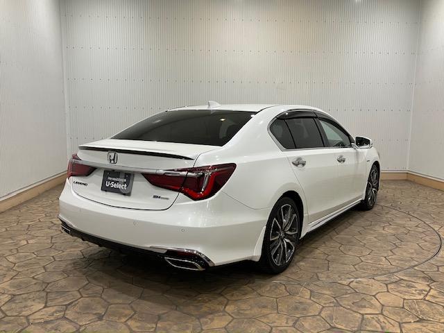 レジェンド ハイブリッドＥＸ　４ＷＤ　ホンダセンシング　ＦＯＰナビ　サンルーフ　前後ドラレコ　Ｋｒｅｌｌオーディオシステム　パワートランク　パドルシフト　リモコンエンジンスターター　ＣＭＢＳ　フルセグＴＶ　マルチビューカメラ（4枚目）