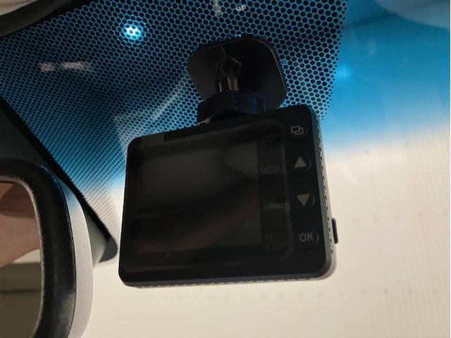 レジェンド ハイブリッドＥＸ　４ＷＤ　ホンダセンシング　ＦＯＰナビ　サンルーフ　前後ドラレコ　Ｋｒｅｌｌオーディオシステム　パワートランク　パドルシフト　リモコンエンジンスターター　ＣＭＢＳ　フルセグＴＶ　マルチビューカメラ（8枚目）