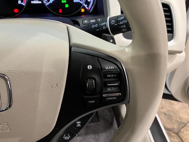 レジェンド ハイブリッドＥＸ　４ＷＤ　ホンダセンシング　ＦＯＰナビ　サンルーフ　前後ドラレコ　Ｋｒｅｌｌオーディオシステム　パワートランク　パドルシフト　リモコンエンジンスターター　ＣＭＢＳ　フルセグＴＶ　マルチビューカメラ（13枚目）