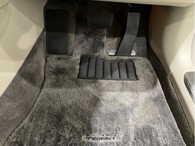 レジェンド ハイブリッドＥＸ　４ＷＤ　ホンダセンシング　ＦＯＰナビ　サンルーフ　前後ドラレコ　Ｋｒｅｌｌオーディオシステム　パワートランク　パドルシフト　リモコンエンジンスターター　ＣＭＢＳ　フルセグＴＶ　マルチビューカメラ（23枚目）