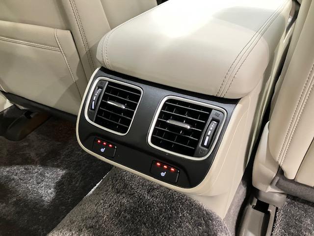 レジェンド ハイブリッドＥＸ　４ＷＤ　ホンダセンシング　ＦＯＰナビ　サンルーフ　前後ドラレコ　Ｋｒｅｌｌオーディオシステム　パワートランク　パドルシフト　リモコンエンジンスターター　ＣＭＢＳ　フルセグＴＶ　マルチビューカメラ（26枚目）