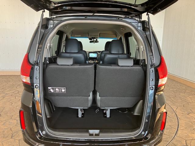 フリードハイブリッド ハイブリッド・Ｇホンダセンシング　９インチプレミアムインターナビ　前後ドラレコ　ＥＴＣ　アルミホイール　６人乗り　軽減ブレーキ　キーフリーシステム　ＤＶＤ再生可能　ＥＣＯＮ　後カメラ　Ａクルーズ　地デジフルセグＴＶ　ＬＥＤヘッドランプ（29枚目）