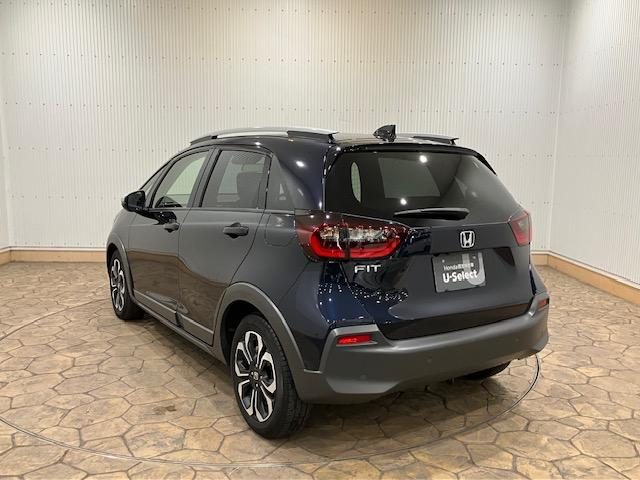 フィット クロスター　ホンダセンシング　メモリーナビ　前後ドラレコ　ＥＴＣ　アルミホイール　地デジ　Ｂカメ　スマートキ　ナビＴＶ　Ａストップ　カーテンエアバッグ　クルーズコントロール　オートエアコン　パワステ　Ｄレコ（8枚目）