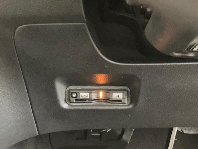 フィット クロスター　ホンダセンシング　メモリーナビ　前後ドラレコ　ＥＴＣ　アルミホイール　地デジ　Ｂカメ　スマートキ　ナビＴＶ　Ａストップ　カーテンエアバッグ　クルーズコントロール　オートエアコン　パワステ　Ｄレコ（18枚目）