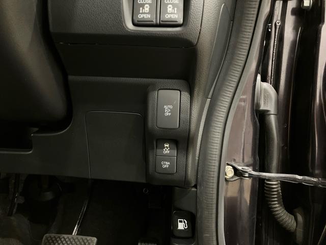 Ｎ－ＢＯＸカスタム ＧターボＳＳパッケージ　メモリーナビ　いまコレ＋　新品フロアマット　パドルシフト　社外アルミホイール　フルセグＴＶ　Ｂｌｕｅｔｏｏｔｈ対応　Ｂモニター　スマートエントリー　ＶＳＡ　盗難防止システム　ＡＡＣ　ナビＴＶ　パワステ（17枚目）