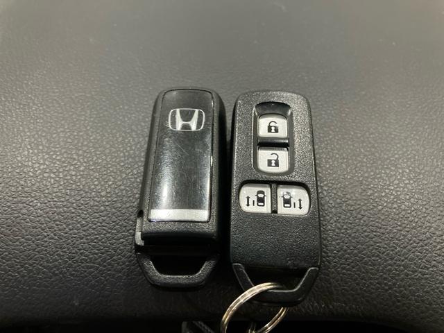 Ｎ－ＢＯＸカスタム ＧターボＳＳパッケージ　メモリーナビ　いまコレ＋　新品フロアマット　パドルシフト　社外アルミホイール　フルセグＴＶ　Ｂｌｕｅｔｏｏｔｈ対応　Ｂモニター　スマートエントリー　ＶＳＡ　盗難防止システム　ＡＡＣ　ナビＴＶ　パワステ（26枚目）