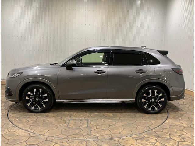 ＺＲ－Ｖ ｅ：ＨＥＶＺ　４ＷＤ　ホンダコネクトディスプレイ　無限マフラー　前後ドラレコ　無限テールゲートガーニッシュ　オプションＬＥＤフォグライト　オプションフロントロアースカート　全周囲モニター　電動リヤゲート　クルコン（14枚目）