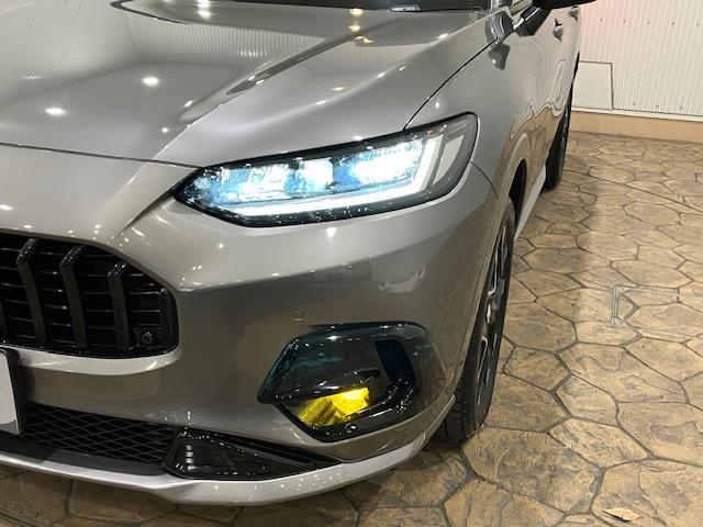 ＺＲ－Ｖ ｅ：ＨＥＶＺ　４ＷＤ　ホンダコネクトディスプレイ　無限マフラー　前後ドラレコ　無限テールゲートガーニッシュ　オプションＬＥＤフォグライト　オプションフロントロアースカート　全周囲モニター　電動リヤゲート　クルコン（19枚目）