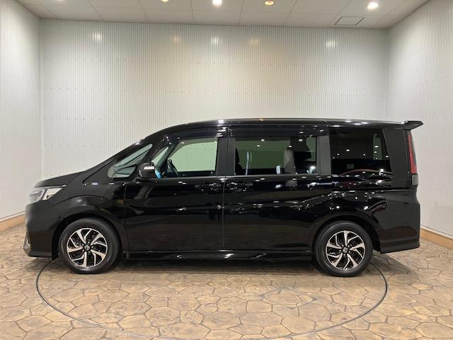 ステップワゴンスパーダ スパーダホンダセンシング　ドラレコ前後　１０インチプレミアムナビ　リア席モニター　７人乗り　盗難防止　助手席エアバッグ　Ｗパワスラ　リアオートエアコン　地デジ　ＬＥＤライト　横滑り防止システム　オートエアコン　リアカメラ（14枚目）