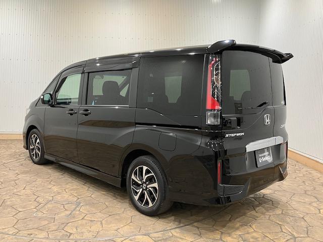 ステップワゴンスパーダ スパーダホンダセンシング　ドラレコ前後　１０インチプレミアムナビ　リア席モニター　７人乗り　盗難防止　助手席エアバッグ　Ｗパワスラ　リアオートエアコン　地デジ　ＬＥＤライト　横滑り防止システム　オートエアコン　リアカメラ（15枚目）