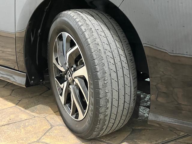 ステップワゴンスパーダ スパーダホンダセンシング　ドラレコ前後　１０インチプレミアムナビ　リア席モニター　７人乗り　盗難防止　助手席エアバッグ　Ｗパワスラ　リアオートエアコン　地デジ　ＬＥＤライト　横滑り防止システム　オートエアコン　リアカメラ（34枚目）