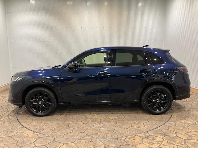 ＺＲ－Ｖ ｅ：ＨＥＶＺ特別仕様車ブラックスタイル　４ＷＤホンダコネクトディスプレイＥＴＣマルチビューカメラシステム　全周囲カメラ　電動リアゲート　オートクルーズコントロール　バックカメラ　シートヒーター　ＬＥＤヘッドランプ　フルセグＴＶ　パワーシート（13枚目）