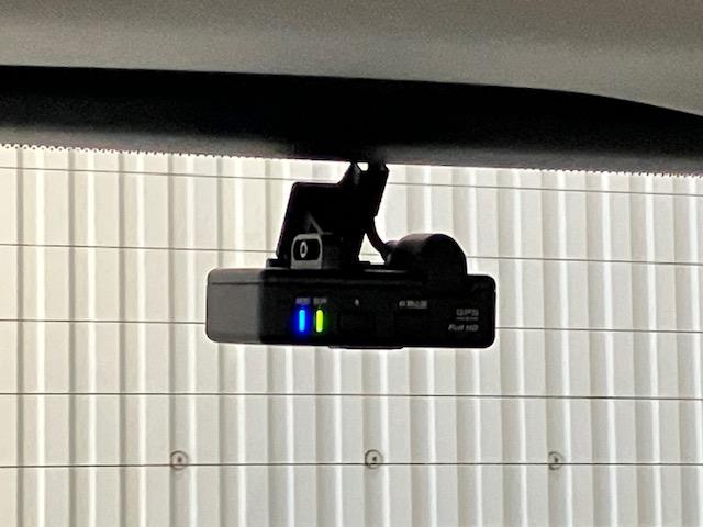 オデッセイハイブリッド e:HEVアブソルート・EX 10インチナビ 前後ドラレコ マルチビューカメラ LEDライト シ-トヒ-タ- 両側PSD フルセグ アイドルストップ クルーズコントロール DVD再生機能 3列シート ナビ&TV キーレス イモビ(8枚目)