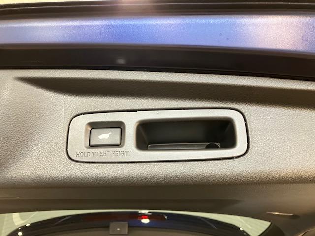 オデッセイハイブリッド e:HEVアブソルート・EX 10インチナビ 前後ドラレコ マルチビューカメラ LEDライト シ-トヒ-タ- 両側PSD フルセグ アイドルストップ クルーズコントロール DVD再生機能 3列シート ナビ&TV キーレス イモビ(30枚目)