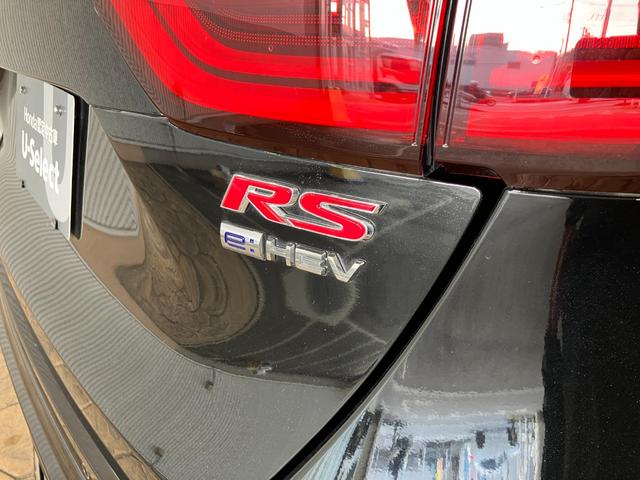 フィット ｅ：ＨＥＶＲＳ　エアバッグ　ナビ＆ＴＶ　パワーウィンドウ　助手席エアバッグ　フルセグテレビ　ＬＥＤヘッドランプ　フルオートエアコン　ＥＴＣ装備　スマートキ　パワーステアリング　ＵＳＢ　ＡＢＳ（7枚目）