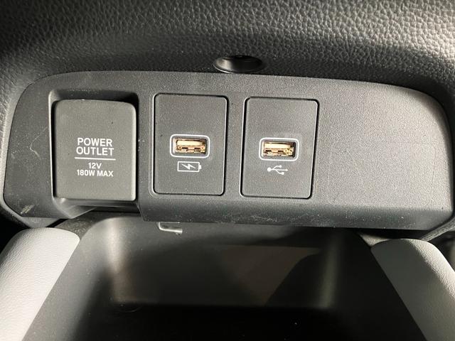 フィット ｅ：ＨＥＶＲＳ　エアバッグ　ナビ＆ＴＶ　パワーウィンドウ　助手席エアバッグ　フルセグテレビ　ＬＥＤヘッドランプ　フルオートエアコン　ＥＴＣ装備　スマートキ　パワーステアリング　ＵＳＢ　ＡＢＳ（21枚目）