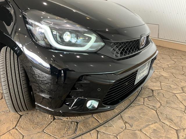 フィット ｅ：ＨＥＶＲＳ　エアバッグ　ナビ＆ＴＶ　パワーウィンドウ　助手席エアバッグ　フルセグテレビ　ＬＥＤヘッドランプ　フルオートエアコン　ＥＴＣ装備　スマートキ　パワーステアリング　ＵＳＢ　ＡＢＳ（31枚目）