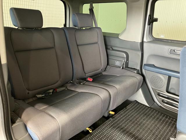 エレメント ベースグレード　ＤＶＤナビ　ＣＤ再生対応　エアバッグ　Ｗエアバッグ　ＡＢＳ　パワステ　エアコン（11枚目）