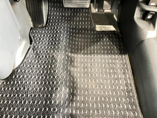 エレメント ベースグレード　ＤＶＤナビ　ＣＤ再生対応　エアバッグ　Ｗエアバッグ　ＡＢＳ　パワステ　エアコン（12枚目）